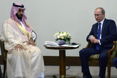 Tổng thống Nga Vladimir Putin và Bộ trưởng Quốc phòng Saudi Arabia Muhammad bin Salman. (Nguồn: AFP)