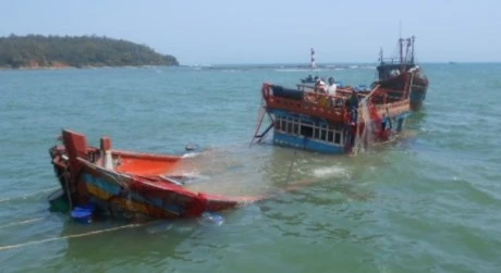 Khẩn trương tìm kiếm 5 thuyền viên mất tích trên sông Soài Rạp