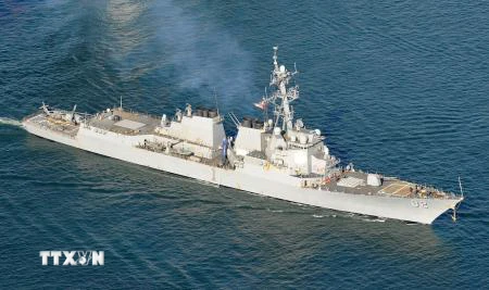 Tàu khu trục được trang bị tên lửa dẫn đường USS Lassen của Mỹ. (Nguồn: Kyodo/TTXVN)