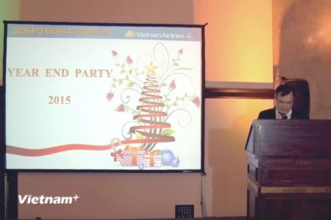 Ông Nguyễn Hữu Tùng, Giám đốc Cơ quan Đại diện Vietnam Airlines tại Nga, phát biểu tại Hội nghị. (Ảnh: Duy Trinh-Quang Vinh/Vietnam+)