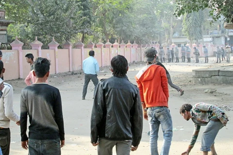 Đụng độ giữa người Madhesi gốc Ấn với lực lượng an ninh Nepal. (Nguồn: thehimalayantimes.com)
