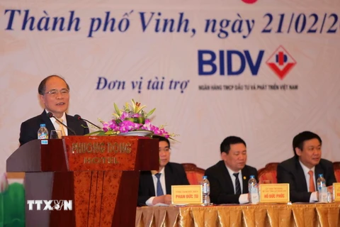 Chủ tịch Quốc hội Nguyễn Sinh Hùng phát biểu tại Hội nghị. (Ảnh: Thanh Tùng/TTXVN)