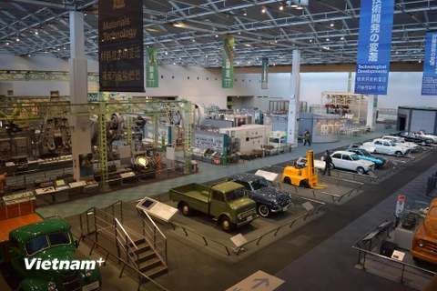 Toàn cảnh gian triển lãm ôtô của bảo tàng Toyota. (Ảnh: Nguyễn Tuyến-Gia Quân/Vietnam+)