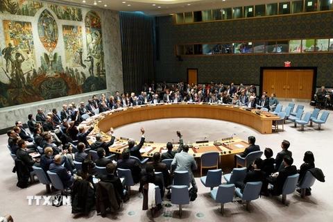 Toàn cảnh phiên họp của Hội đồng Bảo an Liên hợp quốc về tăng cường trừng phạt Triều Tiên. (Nguồn: THX/TTXVN)