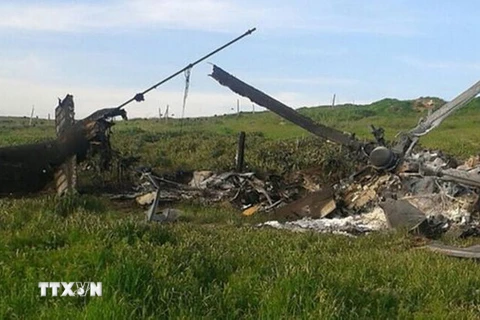 Một máy bay trực thăng của quân đội Azebaijan bị bắn hạ. (Nguồn: AFP/TTXVN)