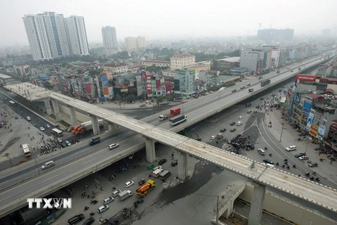 Nút giao thông Thanh Xuân, nút giao 4 tầng đầu tiên ở Việt Nam. (Ảnh: Huy Hùng/TTXVN)
