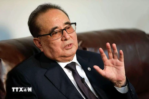 Ngoại trưởng Triều Tiên Ri Su Yong trả lời phỏng vấn tại văn phòng Phái bộ thường trực Triều Tiên tại Liên hợp quốc ở New York (Mỹ). (Nguồn: AP/TTXVN)