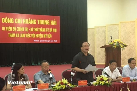 Bí thư Thành ủy Hà Nội Hoàng Trung Hải phát biểu tại buổi làm việc. (Ảnh: Nguyễn Văn Cảnh/Vietnam+)