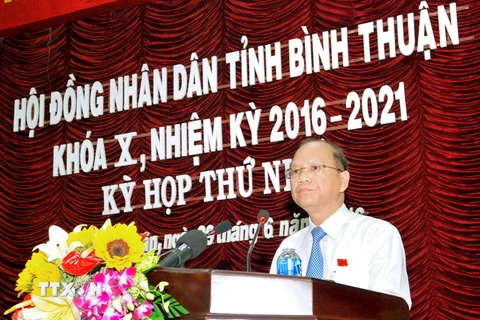 Ông Nguyễn Mạnh Hùng tái đắc cử chức danh Chủ tịch HĐND tỉnh Bình Thuận, phát biểu tại kỳ họp. (Ảnh: Nguyễn Thanh/TTXVN)