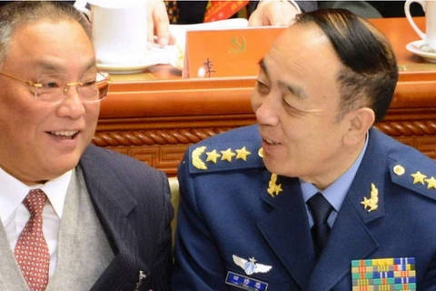 Nguyên Chính ủy Không quân Trung Quốc Điền Tu Tứ (phải). (Nguồn: scmp.com)