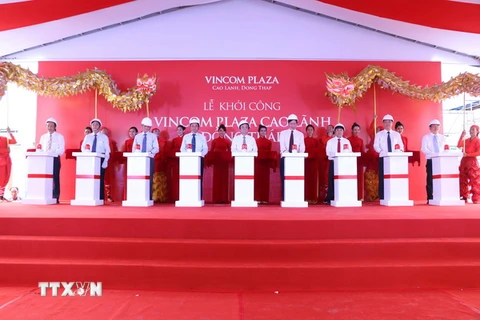 Lễ khởi công Dự án Trung tâm thương mại Vincom tại Đồng Tháp. (Ảnh: Nguyễn Văn Trí/TTXVN)
