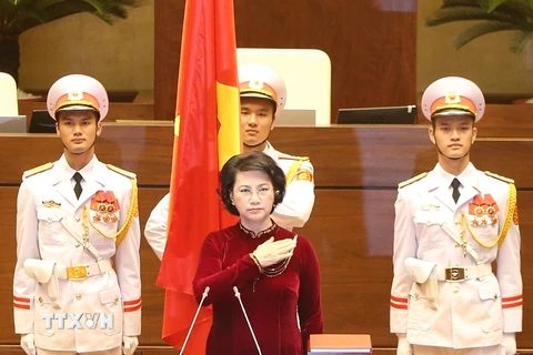Bà Nguyễn Thị Kim Ngân tuyên thệ nhậm chức Chủ tịch Quốc hội khóa XIV. (Ảnh: Nhan Sáng/TTXVN)