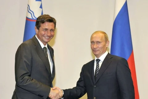 Tổng thống Slovenia Borut Pahor và Tổng thống Nga Vladimir Putin trong cuộc gặp hồi tháng 9/2009. (Nguồn: Reuters)