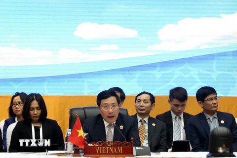 Phó Thủ tướng, Bộ trưởng Ngoại giao Phạm Bình Minh phát biểu tại Hội nghị cấp Bộ trưởng ASEAN-Ấn Độ. (Ảnh: Phạm Kiên/TTXVN)