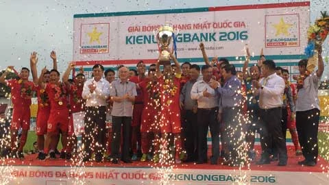 Câu lạc bộ TP. Hồ Chí Minh vô địch Giải hạng Nhất Quốc gia 2016