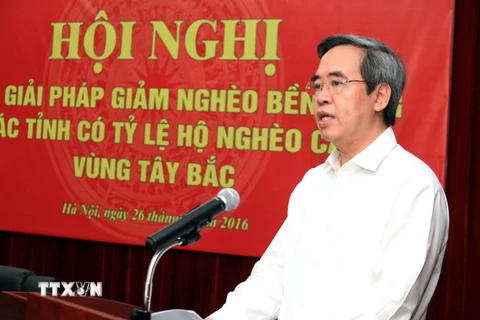 Trưởng ban Kinh tế Trung ương, Trưởng Ban Chỉ đạo Tây Bắc Nguyễn Văn Bình phát biểu tại Hội nghị. (Ảnh: Anh Tuấn/TTXVN)