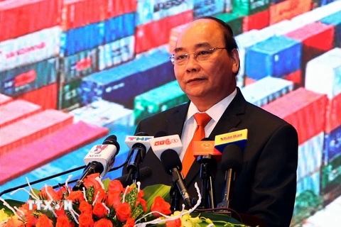 Thủ tướng Nguyễn Xuân Phúc phát biểu tại hội nghị. (nh: Thống Nhất/TTXVN)