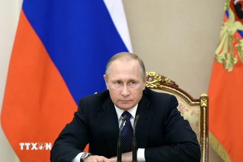 Tổng thống Nga Vladimir Putin phát biểu trong một cuộc họp ở thủ đô Moskva. (Nguồn: AFP/TTXVN)