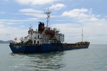 Bà Rịa-Vũng Tàu: Liên tiếp phát hiện tàu chở than không rõ nguồn gốc