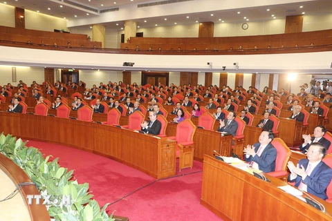 Lãnh đạo Đảng, Nhà nước và các đại biểu dự khai mạc Hội nghị. (Ảnh: Trí Dũng/TTXVN)