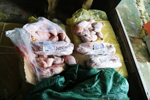 Thu giữ hơn 1,3 tấn thực phẩm đông lạnh từ Trung Quốc về trong nước