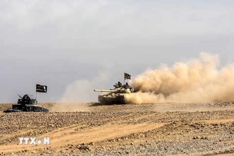 Quân đội Chính phủ Iraq tiến về làng Tall al-Tibah, cách thành phố Mosul khoảng 30km. (Nguồn: AFP/TTXVN)