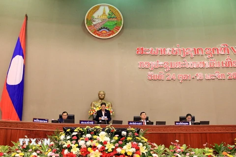 Chủ tịch Quốc hội Lào Pany Yathotou phát biểu khai mạc kỳ họp. (Ảnh: Phạm Kiên/TTXVN)