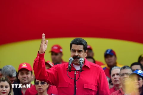 Tổng thống Venezuela Nicolas Maduro phát biểu trước những người ủng hộ ở Caracas. (Nguồn: AFP/TTXVN)