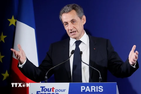 Cựu Tổng thống Pháp Nicolas Sarkozy thừa nhận thất bại sau cuộc bỏ phiếu sơ bộ vòng một tại Paris. (Nguồn: AFP/TTXVN)