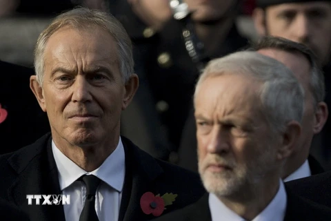 Cựu Thủ tướng Anh Tony Blair (trái) trong một sự kiện ở thủ đô London. (Nguồn: AFP/TTXVN)