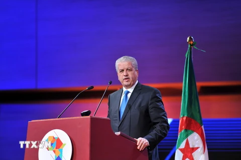 Thủ tướng Algeria Abdelmalek Sellal phát biểu tại lễ khai mạc Diễn đàn. (Nguồn: THX/TTXVN)