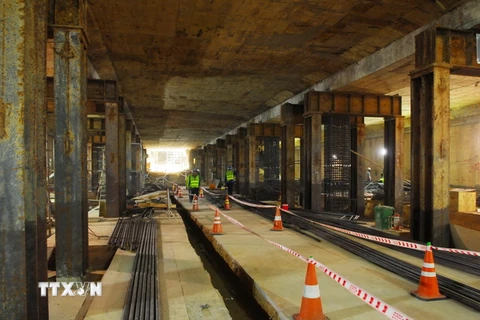 Gói thầu xây dựng đoạn ngầm từ Nhà ga Bến Thành đến ga Ba Son. (Ảnh: Mạnh Linh/TTXVN)