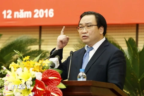 Bí thư Thành ủy Hà Nội Hoàng Trung Hải phát biểu tại hội nghị. (Ảnh: An Đăng/TTXVN)