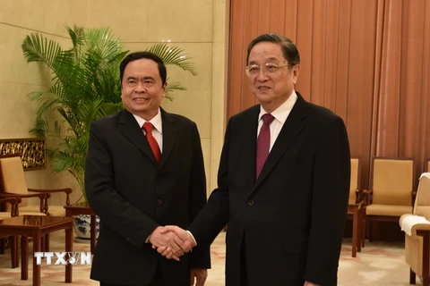 Đoàn đại biểu cấp cao Mặt trận Tổ quốc Việt Nam hội kiến với Đoàn đại biểu cấp cao Chính hiệp Toàn quốc Trung Quốc. (Ảnh: Lê Trung Kiên/TTXVN)