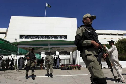 Bên ngoài một tòa án quân sự của Pakistan. (Nguồn: Reuters)