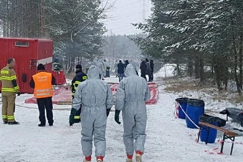 Tiêu hủy gia cầm tại ngoại ô Praha. (nguồn: tydenikpolicie.cz)