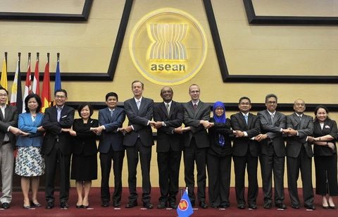 Các đại biểu tham dự cuộc họp chụp ảnh lưu niệm. (Nguồn: asean.org)