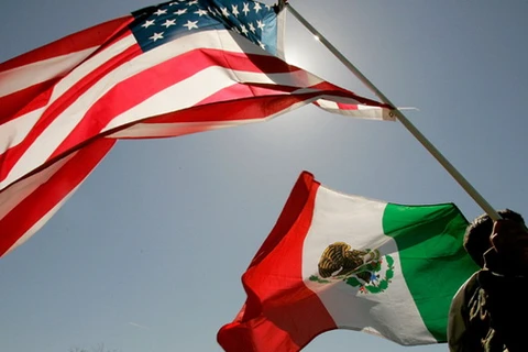 Mexico đạt thặng dư thương mại kỷ lục với Mỹ trong năm 2016