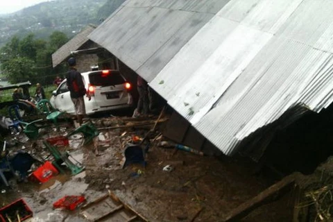 Lở đất đã chôn vùi nhiều nhà cửa và đồ đạc trên đảo Bali. (Nguồn: smh.com.au)