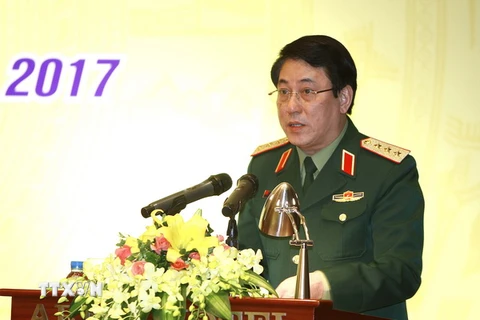 Thượng tướng Lương Cường phát biểu tại buổi gặp mặt. (Ảnh: An Đăng/TTXVN)