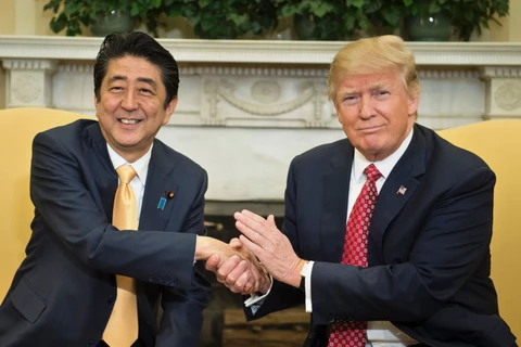 Tổng thống Mỹ Donald Trump và Thủ tướng Nhật Bản Shinzo Abe tại Nhà Trắng. (Nguồn: AFP)