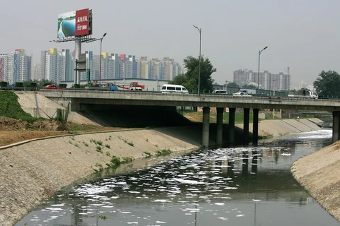 Một con sông ô nhiễm ở Bắc Kinh. (Nguồn: Getty Images)