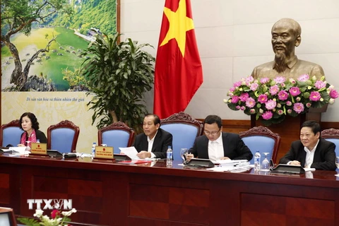 Phó Thủ tướng thường trực Trương Hòa Bình chủ trì hội nghị. (Ảnh: Văn Điệp/TTXVN)