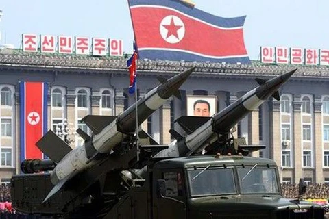 Vũ khí của Triều Tiên trong một cuộc diễu hành ở thủ đô Bình Nhưỡng. (Nguồn: Daily Express)
