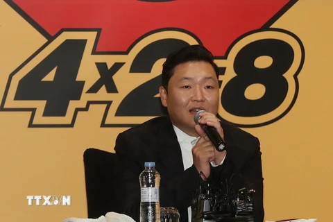 Ngôi sao nhạc K-pop Psy tại cuộc họp báo ra mắt album mới ở Seoul. (Nguồn: Yonhap/TTXVN)
