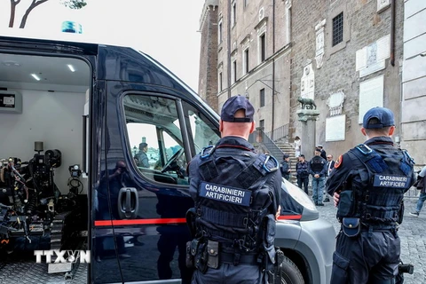 Cảnh sát Italy làm nhiệm vụ tại Rome. (Nguồn: EPA/TTXVN)