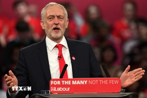 Ông Jeremy Corbyn phát biểu trong cuộc vận động tranh cử ở Birmingham. (Nguồn: AFP/TTXVN)