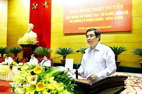 Trưởng Ban Tổ chức Trung ương Phạm Minh Chính phát biểu khai mạc hội nghị. (Ảnh: An Đăng/TTXVN)