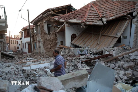 Cảnh đổ nát sau trận động đất ở đảo Lesvos, Hy Lạp. (Nguồn: THX/TTXVN)