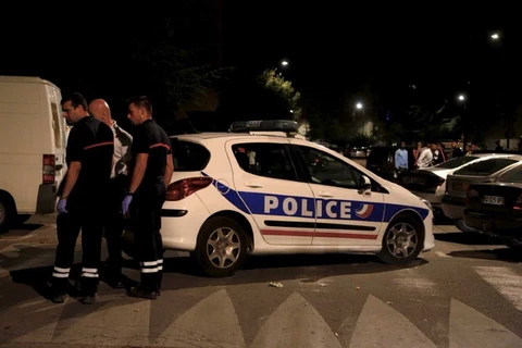 Cảnh sát phong tỏa hiện trường vụ xả súng. (Nguồn: La Provence)